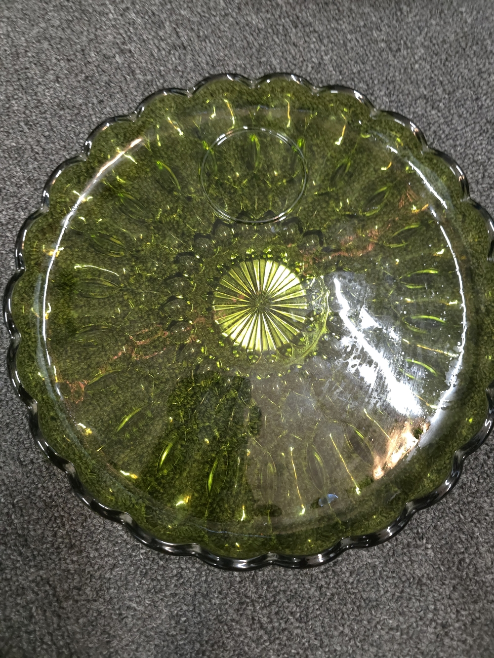 Anchor Hocking Avacado Green Scalloped Glass Snack Plate